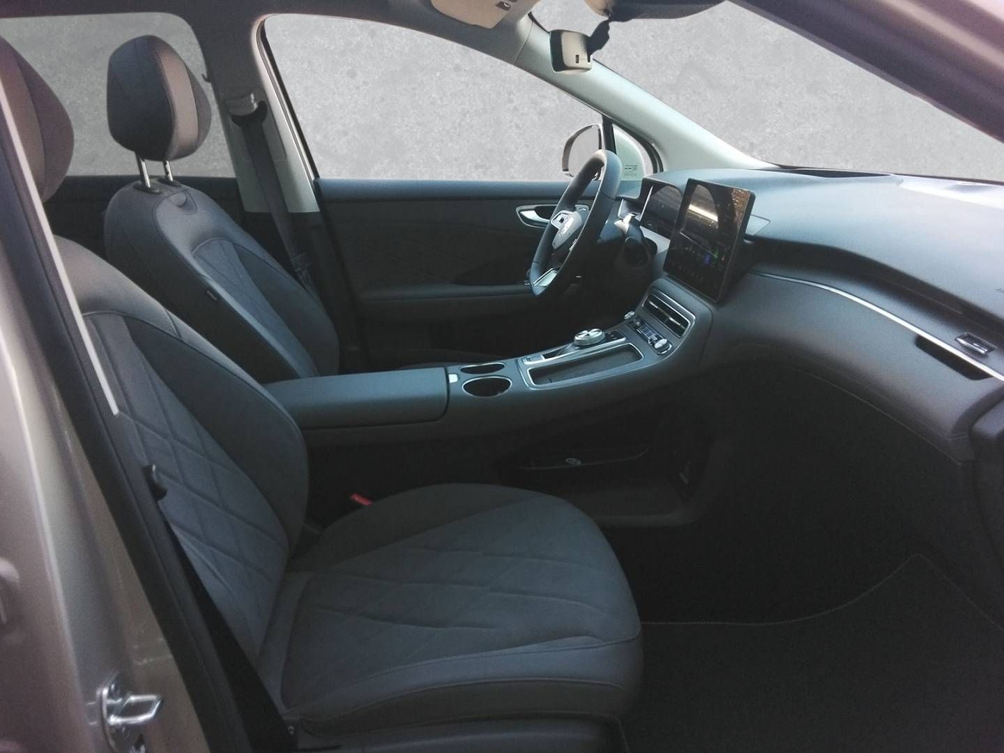 Fahrzeugabbildung MG MGS6 EV LUXURY AWD