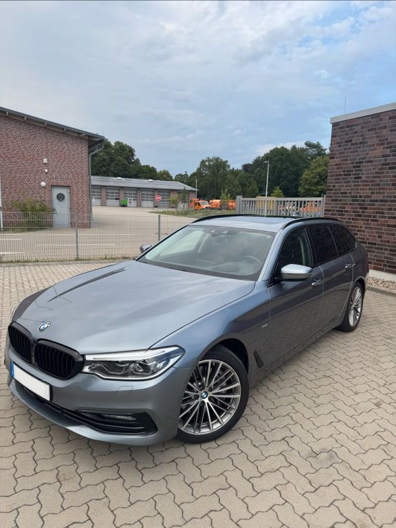 Image of BMW 540