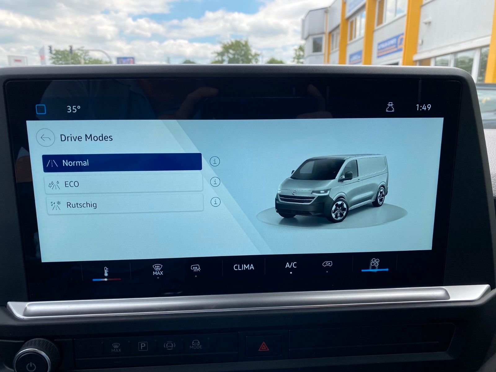 Fahrzeugabbildung Volkswagen T7 Transporter Kasten LR 2.0 TDI+KAMERA+NAVI+PDC