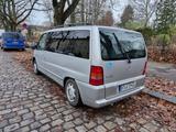 Mercedes-Benz Vito 220 CDI lang  *Rollstuh... - gebrauchte Mercedes-Benz Vito aus dem Jahr 2003