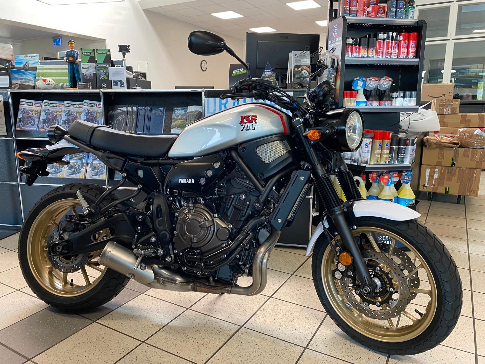 Yamaha XSR 700 XTribute