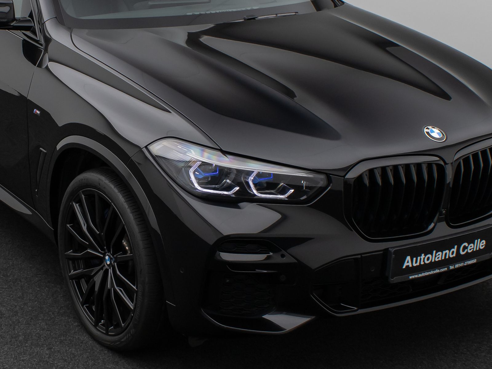 Fahrzeugabbildung BMW X5 xD30d M Sport Panorama 360°Laser HUD DAB HiFi