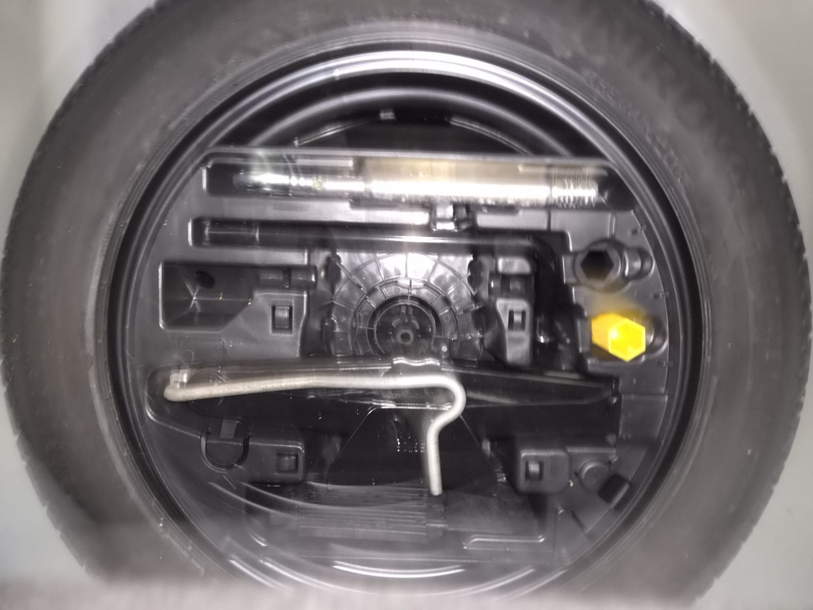 Fahrzeugabbildung Peugeot 208 GT / LED / NAVI / KAMERA / SCHECKHEFT