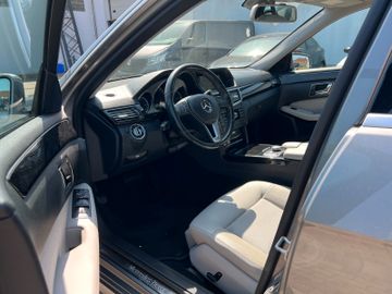 Mercedes E 200 - 9