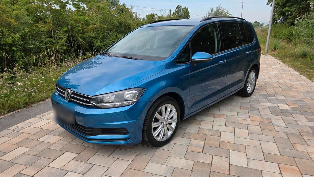 Image of Volkswagen Touran