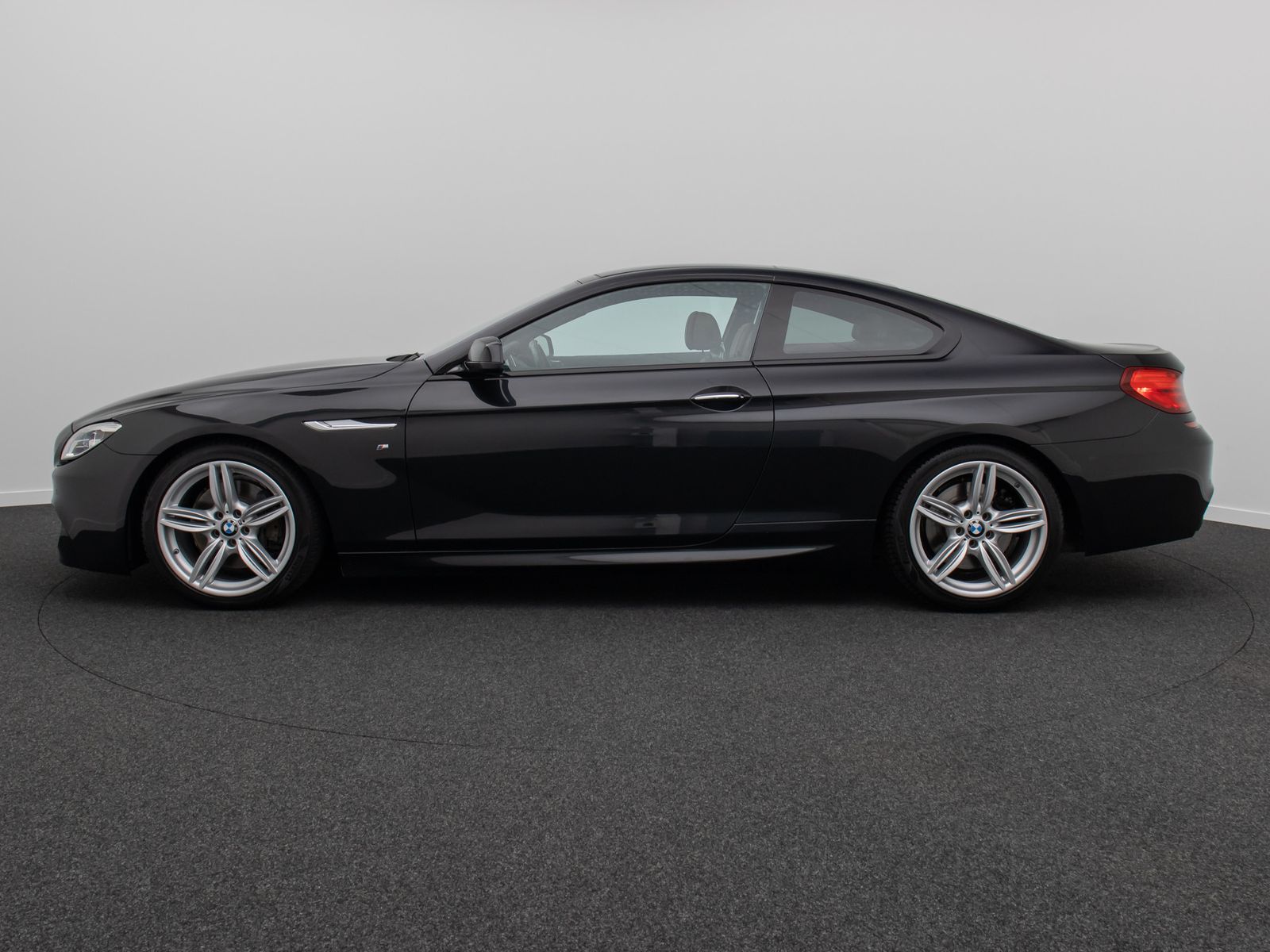 Fahrzeugabbildung BMW 640i xD Coupé M Sport H/K Kamera HUD SoftCl 19"