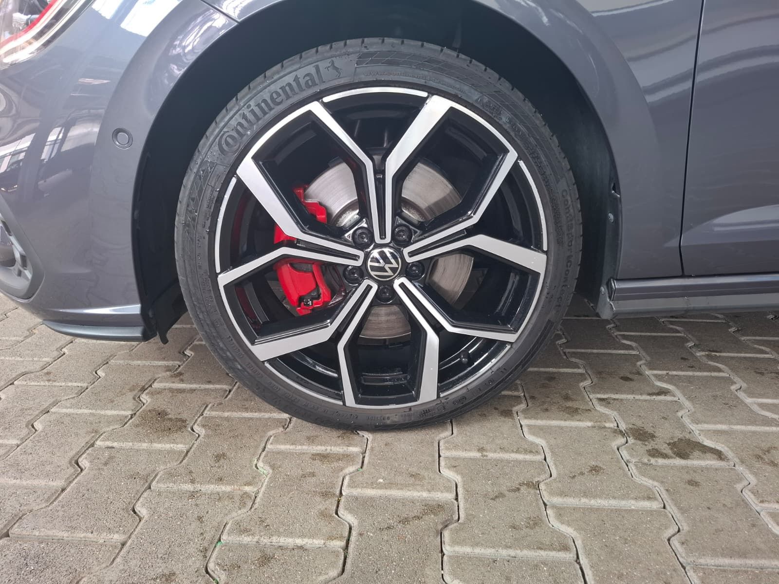 Fahrzeugabbildung Volkswagen Polo GTI 2.0 TSI DSG +ACC +IQ.Light +IQ.Drive
