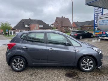 Fahrzeugabbildung Hyundai ix20 1.6 Space blue Klima/SHZ/LKHZ/Tempomat/PDC