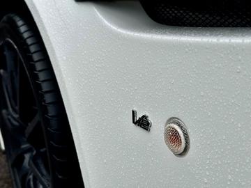 2015 Aston Martin V12 VANTAGE 缩略图 21