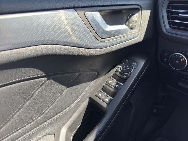 Focus Turnier 1.0EcoBoost Active AHK