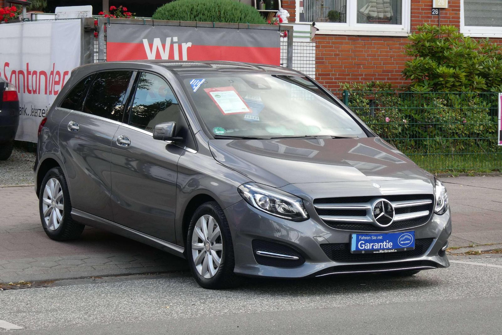 Mercedes-Benz B 180 7G-DCT Style 1.Hand TÜV 07/2028
