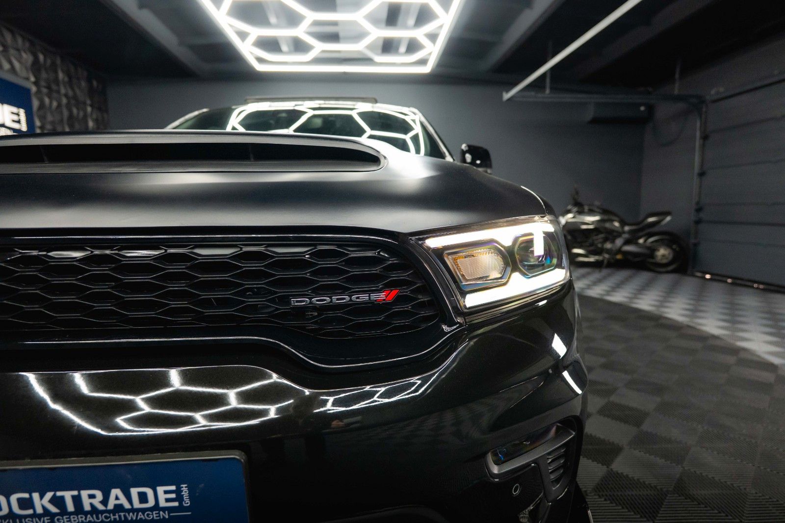 Fahrzeugabbildung Dodge Durango 5.7 V8 R/T 4x4 Night-Paket SRT TRACK PAK