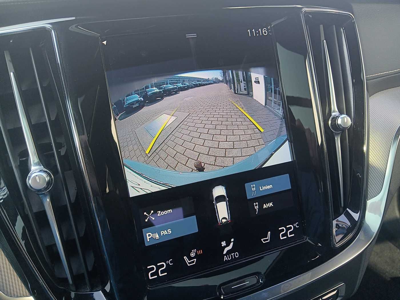 Fahrzeugabbildung Volvo V60 T8 Recharge AWD R-Design 'HEAD-UP Disyplay