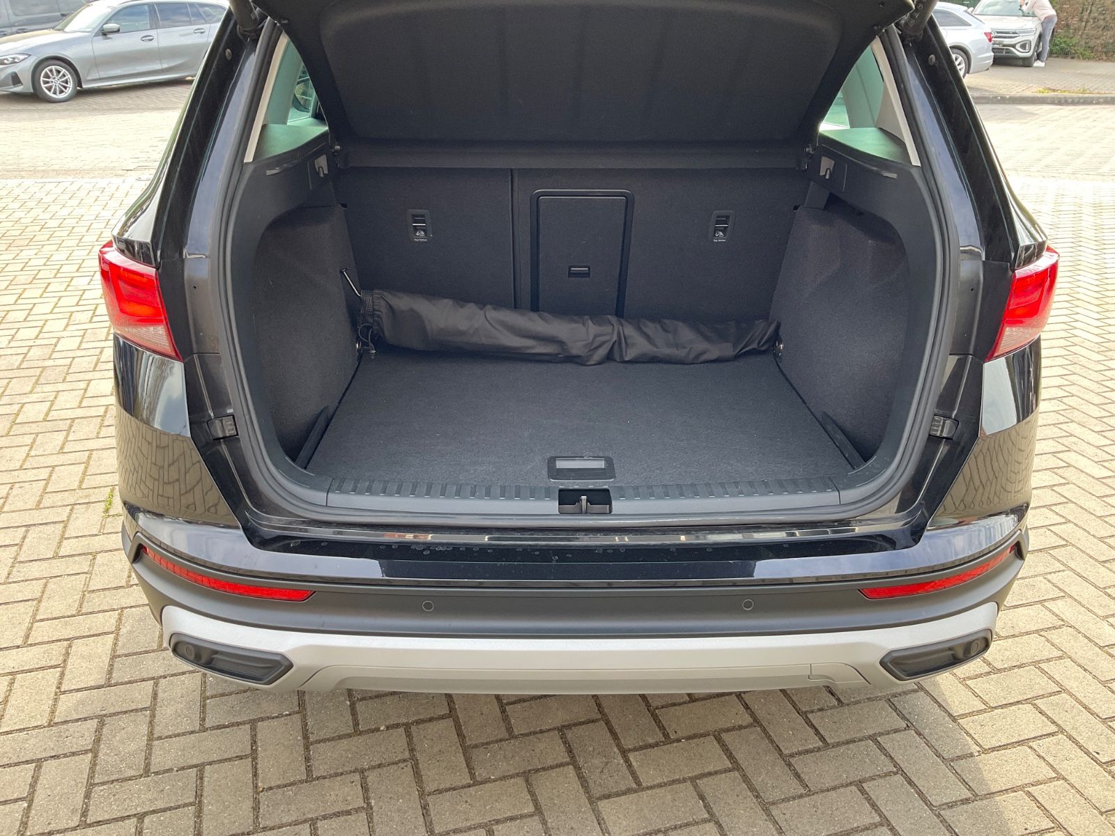 Fahrzeugabbildung SEAT Ateca 1.5 TSI Xperience DSG,LED,Kamera,Navi