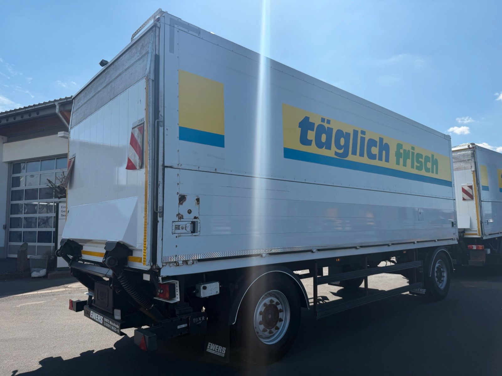 Fahrzeugabbildung Andere Ewers PRASQ 18 Schwenkwand SAF LBW BÄR 2.500kg