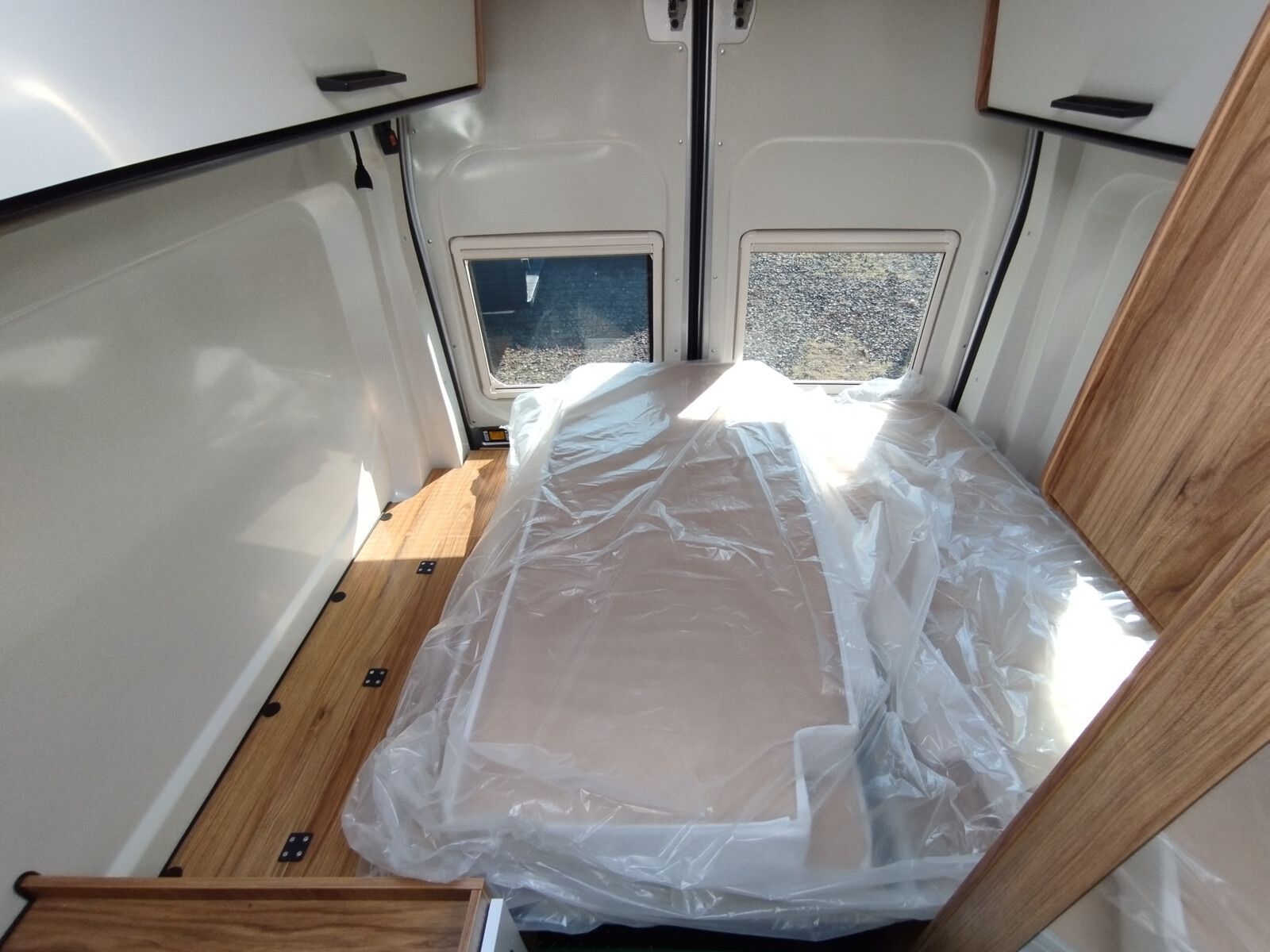 Fahrzeugabbildung Karmann Dexter 4x4 DE 560 AW Markise Combi6DE 170PS
