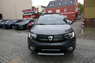 Fahrzeugabbildung Dacia Sandero II Stepway Celebration