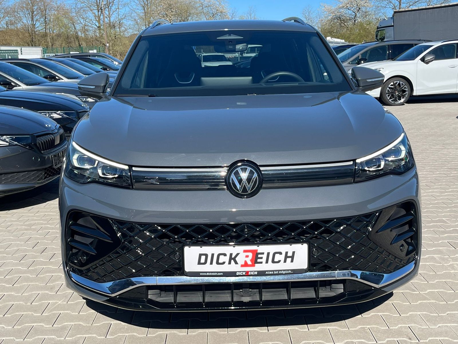 Image du véhicule Volkswagen Tiguan 2.0 TDI 4M R-Line PANO*H&amp;K*AHK*MATRIX*20".