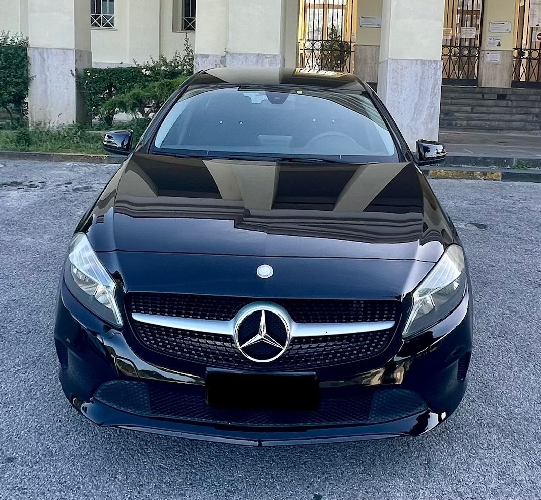 MERCEDES-BENZ A 180