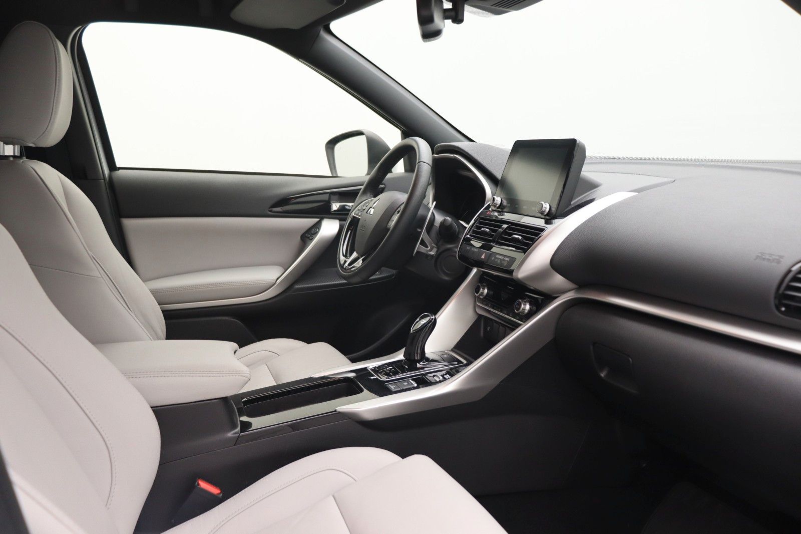 Fahrzeugabbildung Mitsubishi Eclipse Cross 2.4 PHEV Top 4WD PANO ACC LED