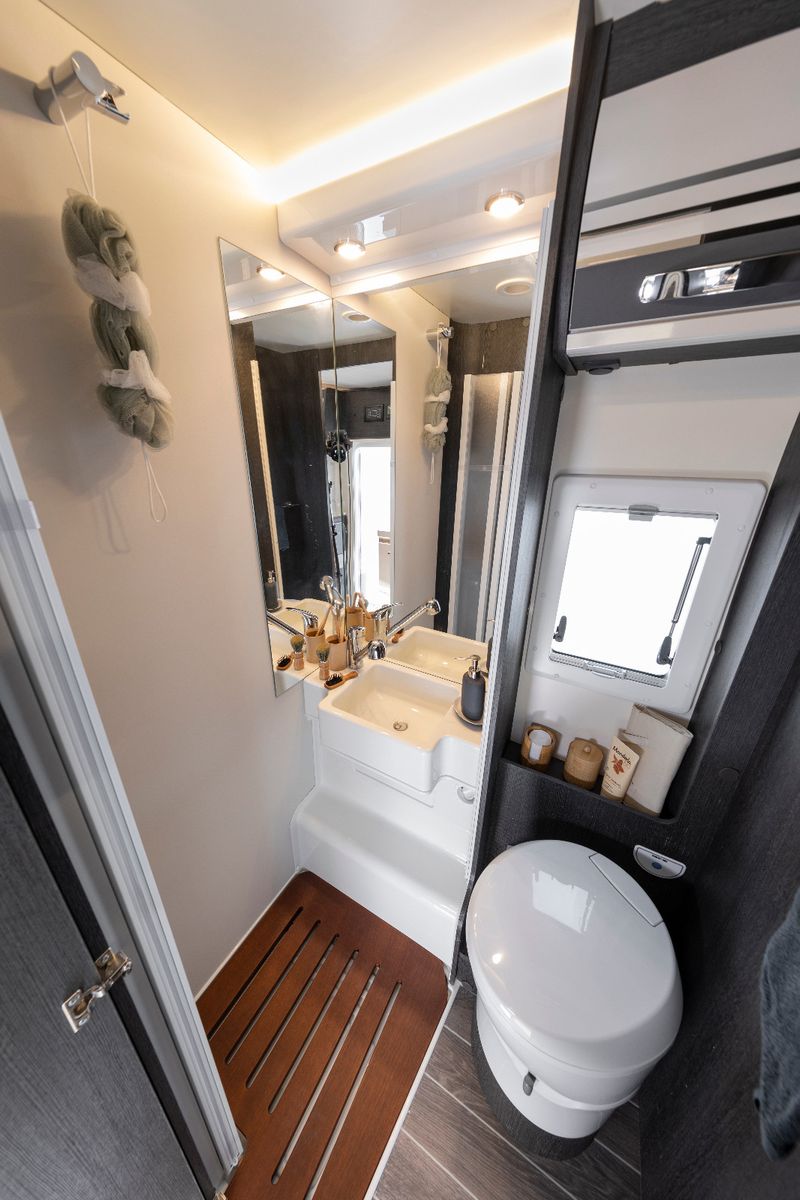 Fahrzeugabbildung Roller Team Kronos 277 M - 6.389€ sparen!