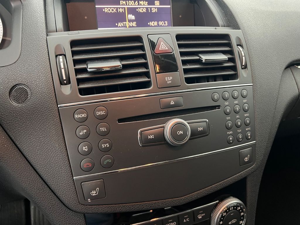 MERCEDES-BENZ C 180 K RENTNER/ NUR 71.tKM / GARANTIE / MERCEDES-BENZ C 180 K RENTNER/ NUR 71.tKM / GARANTIE /