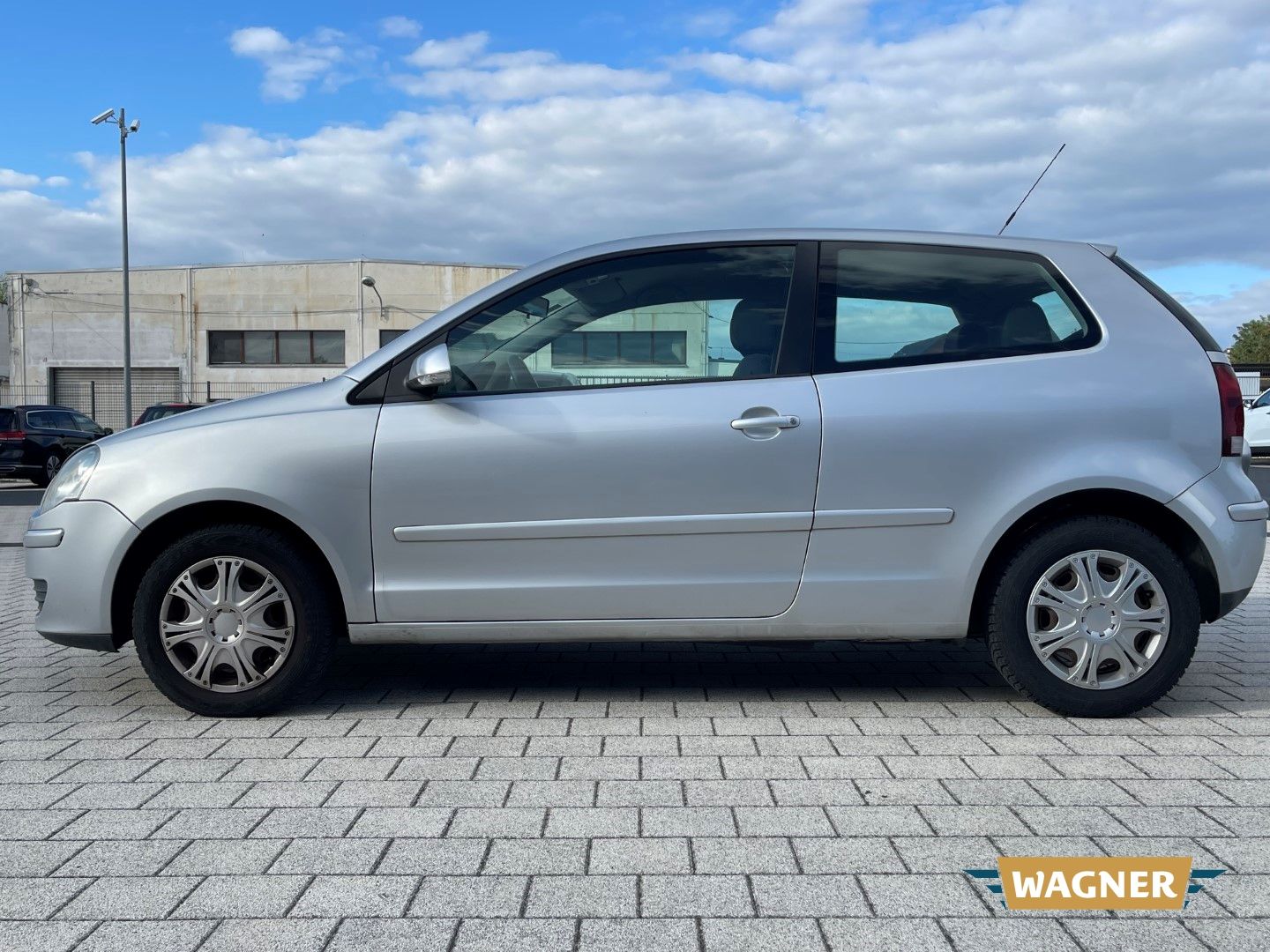 Fahrzeugabbildung Volkswagen Polo IV Trendline Servolenkung