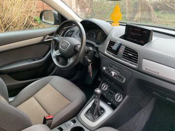 Audi Q3 - 10