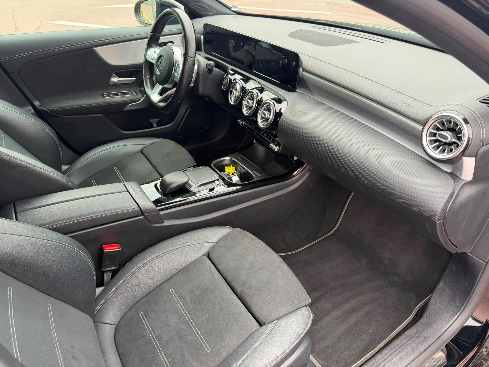 Mercedes-Benz A 250e AMG-Line Hybrid Automat Navi LED
