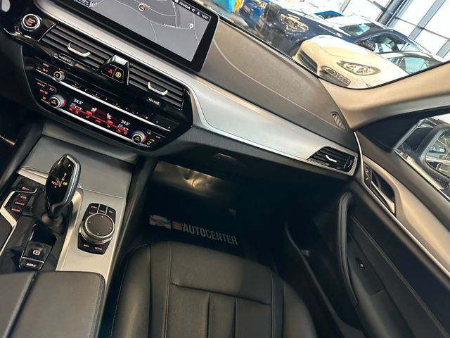 BMW 520 i Touring*1. Hand*Klima*SHZ*Kamera*Navi*AHK*