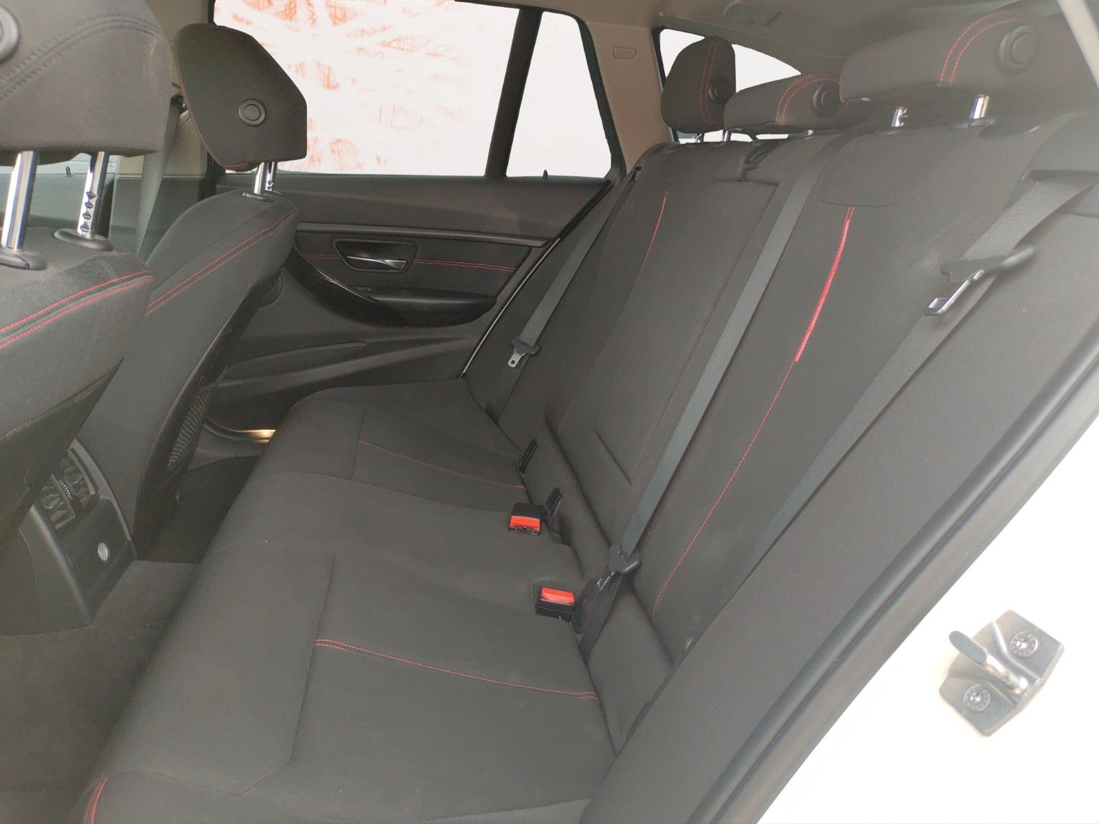 Fahrzeugabbildung BMW 335 Baureihe 3 Touring 335d xDrive