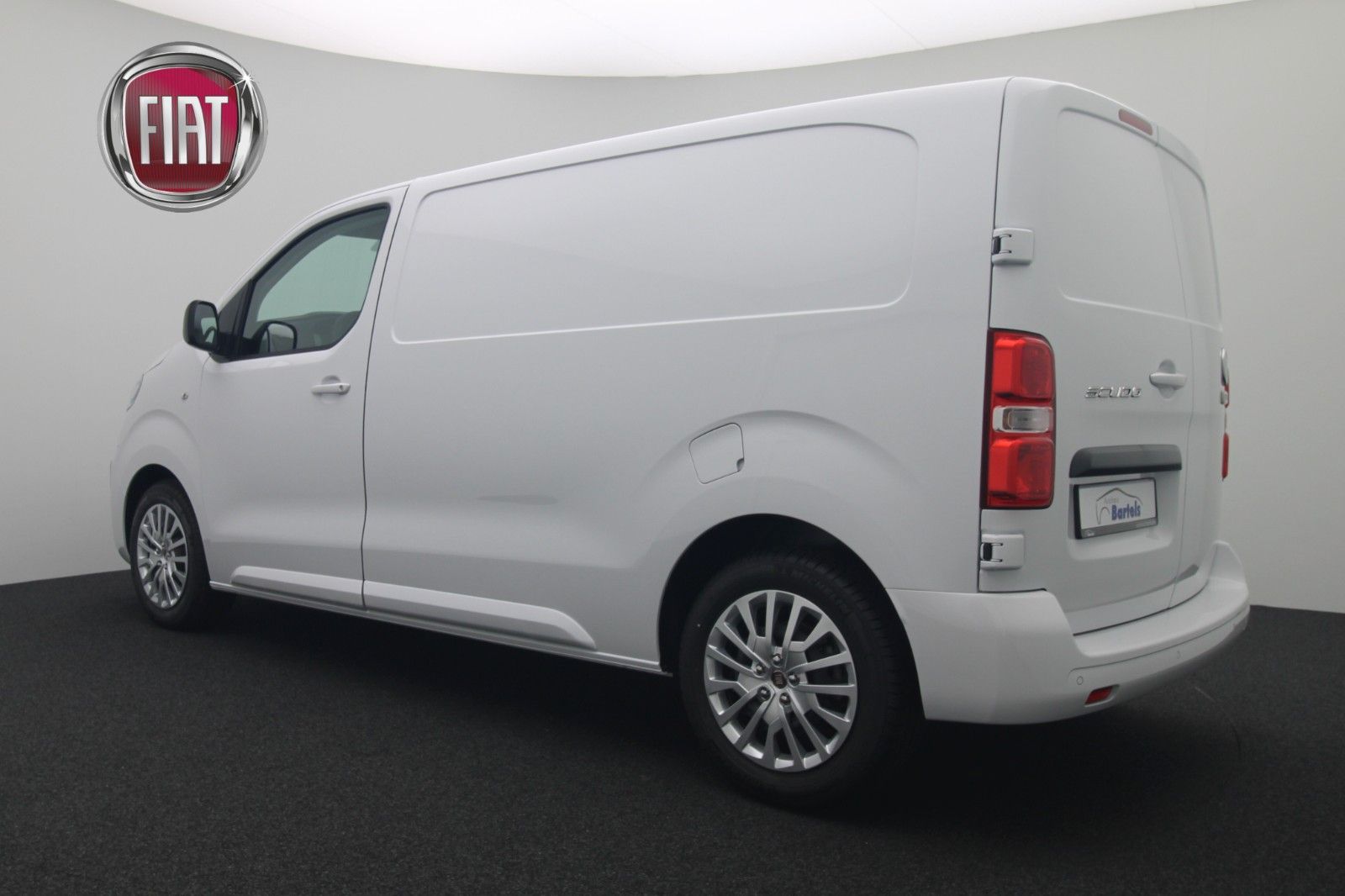 Fahrzeugabbildung Fiat Scudo Serie 1 Kastenwagen L2 1.5 MT6 AHK