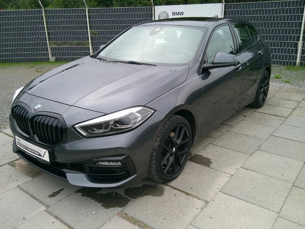 BMW 118 d Sport Line Glasdach Navi AHK HiFi LED !