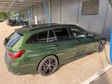 BMW M340i xDrive Touring Individual Verde Ermes - BMW: Kombi, E34