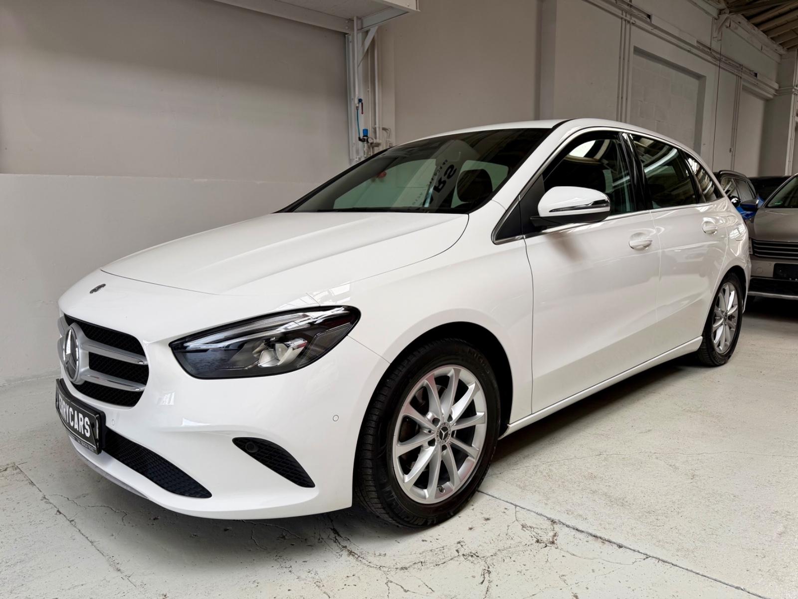 Mercedes-Benz B 200 AUTOMATIK*MBUX*LEDER*NAVI*LED*GARANTIE