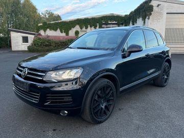 Volkswagen Touareg - 2