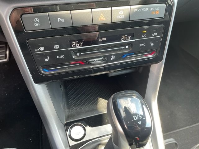 T-Cross 1.0 TSI DSG ACTIVE NAVI ACC Apple CarPla