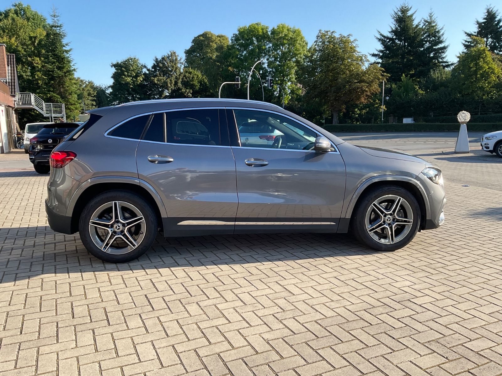 Fahrzeugabbildung Mercedes-Benz GLA 200 d,AMG,Kamera,AHK,Multibeam,Distronic