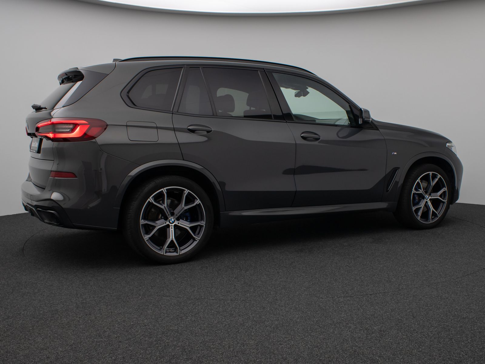 Fahrzeugabbildung BMW X5 xD30d M Sport Panorama Kamera Laser HUD HiFi