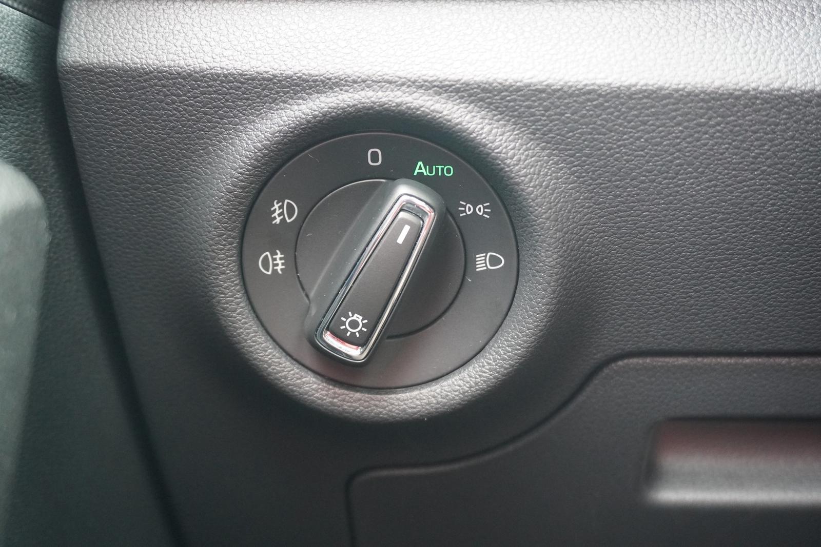 Skoda Kamiq 1.0 TSI DSG Monte Carlo LED Navi Panorama