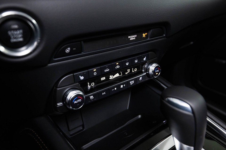 Fahrzeugabbildung Mazda CX-5 2.5i 194PS A/T EXCLUSIVE Leder