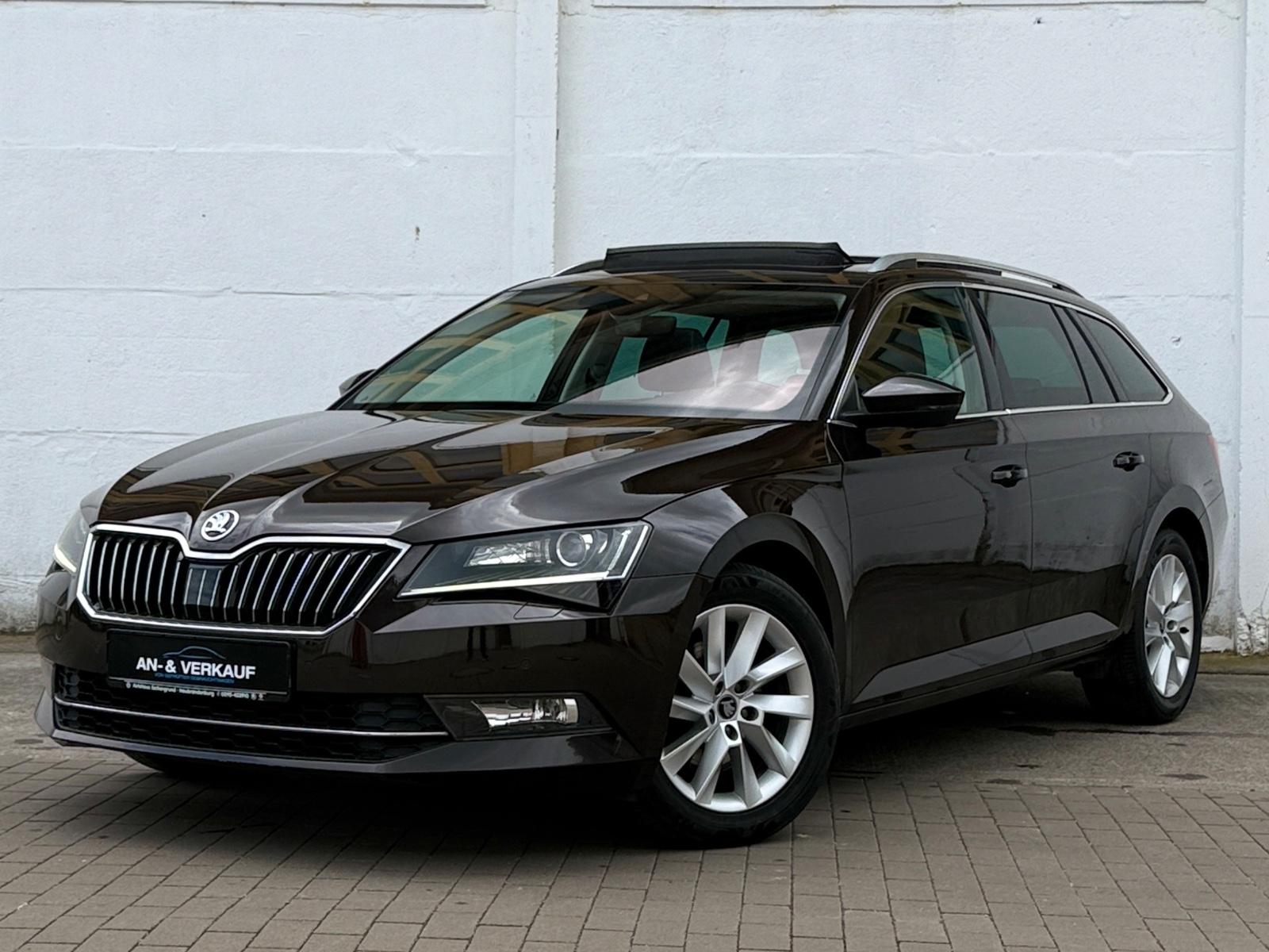 Skoda Superb Combi Style PANORAMA*MEMORY*DSG