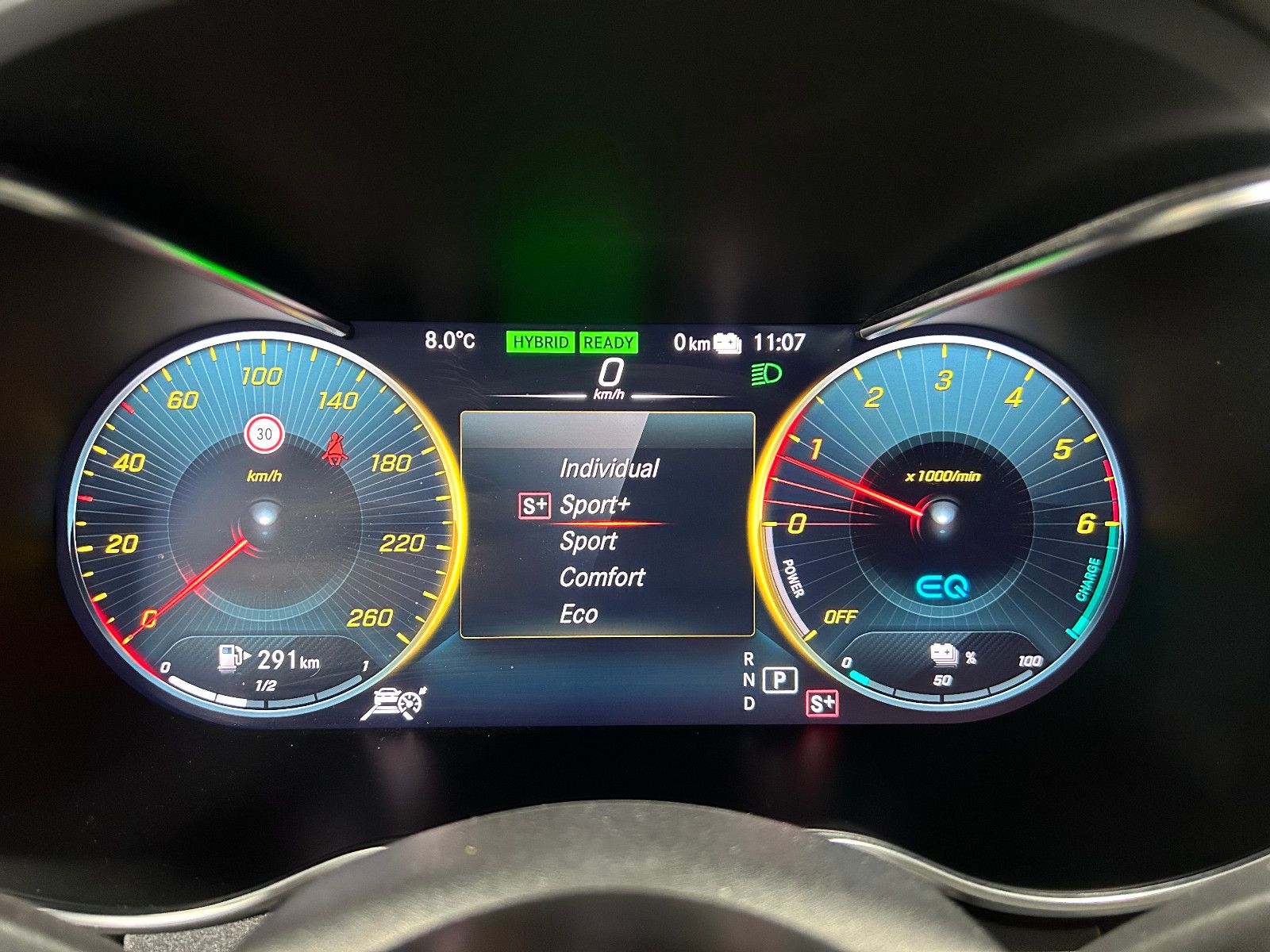 Fahrzeugabbildung Mercedes-Benz C 300 de/AMG/360°/PANO/APPLE/VIRTUAL/AMBIENTE/