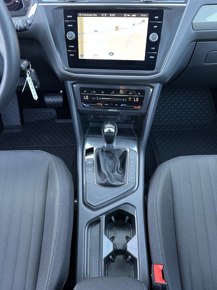 Fahrzeugabbildung Volkswagen Tiguan Allspace Life NAV+LED+PANO+HEAD-UP+18ZOLL