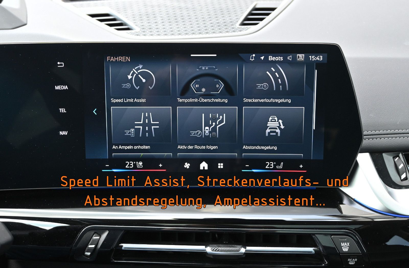 Fahrzeugabbildung BMW X1 xDr.23d xLine °ACC°AHK°HUD°H/K°MEMO°PANO°360°