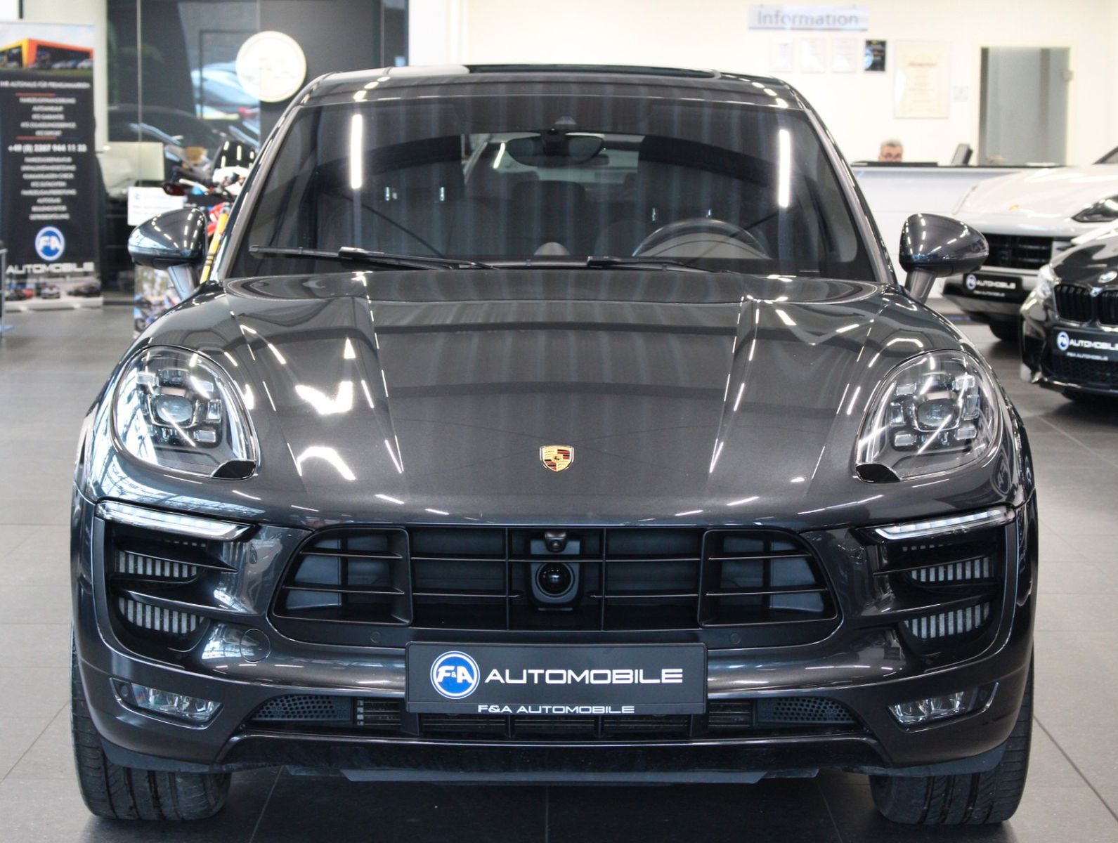 Fahrzeugabbildung Porsche Macan GTS Sport Design Sport Chrono*Pano