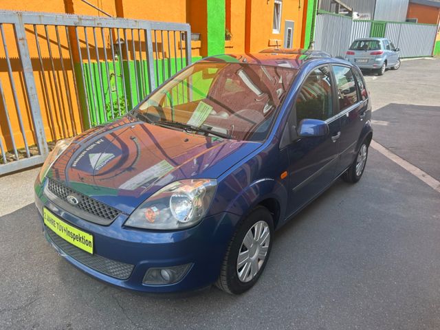 Ford Fiesta Connection TÜV/INSPEKTION/ZAHNRIEMEN NEU