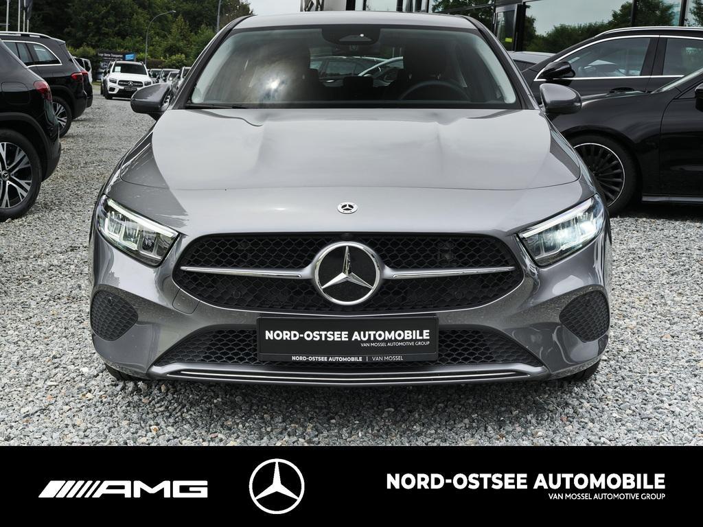 Mercedes-Benz A 180 PROGRESSIVE KAMERA TEMPO MBUX SITZHEIZUNG
