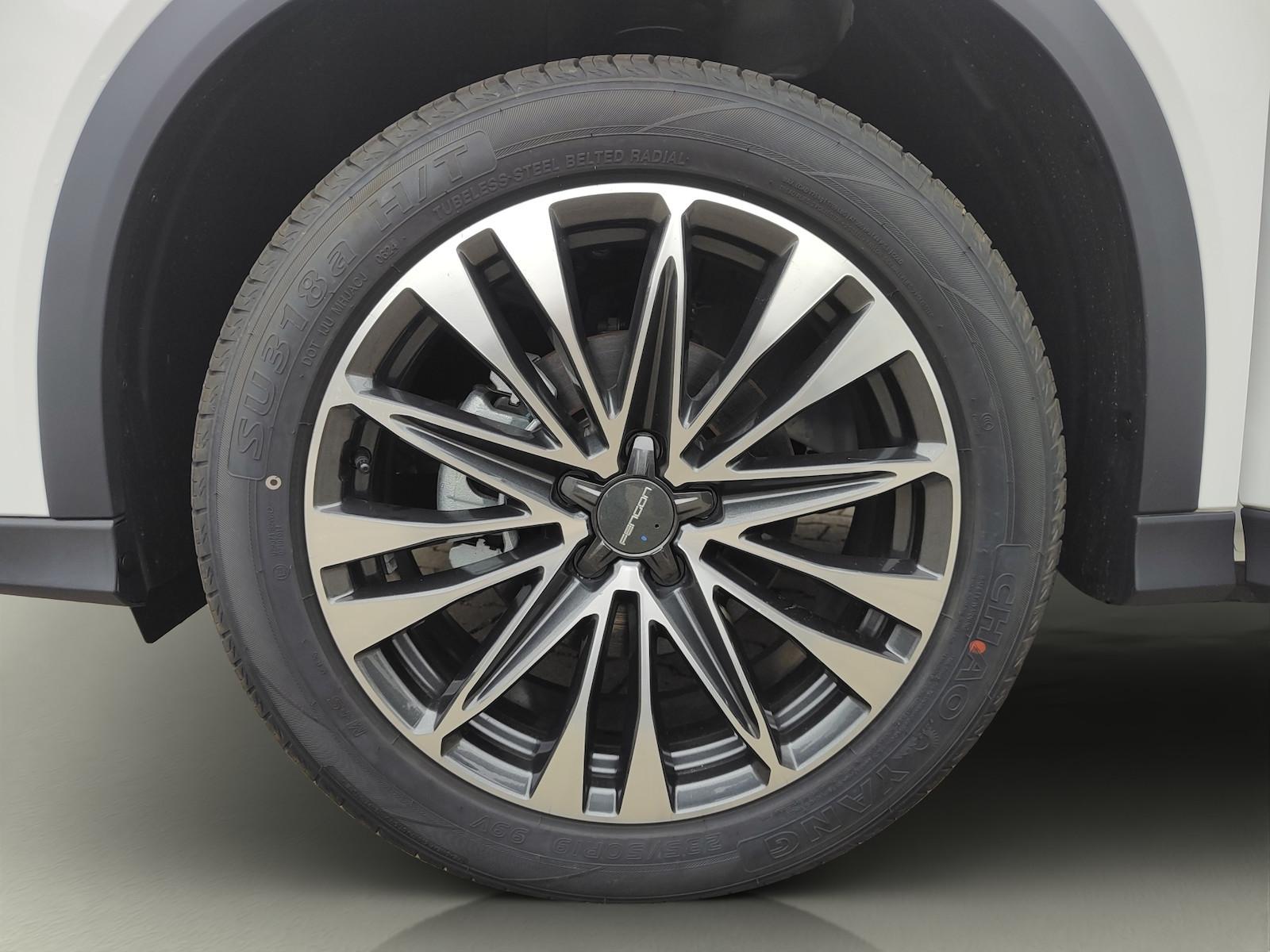 DFSK Fengon 600 Premium 1.5 GDI 6AT 135 kW 7 Sitze