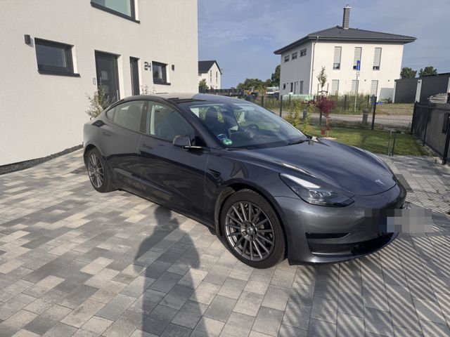 TESLA Model 3 Hinterradantrieb RWD RWD